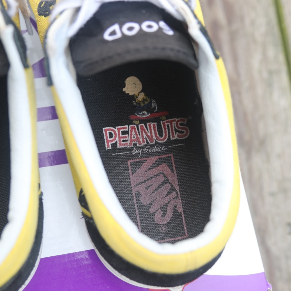 Vans Old Skool x Peanuts ‘Charlie Brown’ Sneakers Size 11.5 - Picture 8 of 12